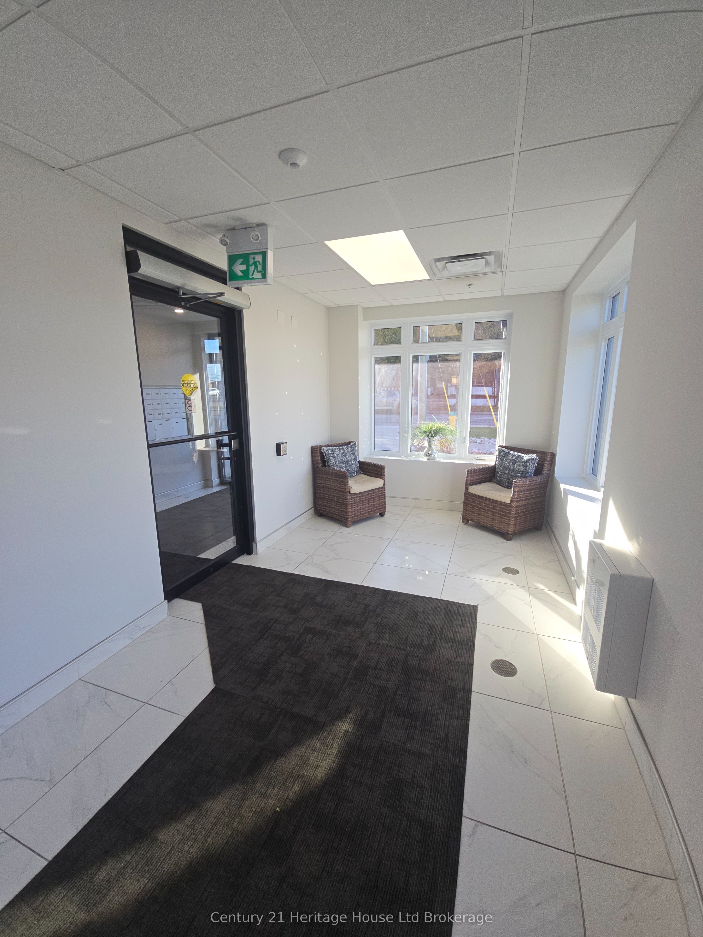 Unit 401 - 71 Metcalf Street, Woodstock 3
