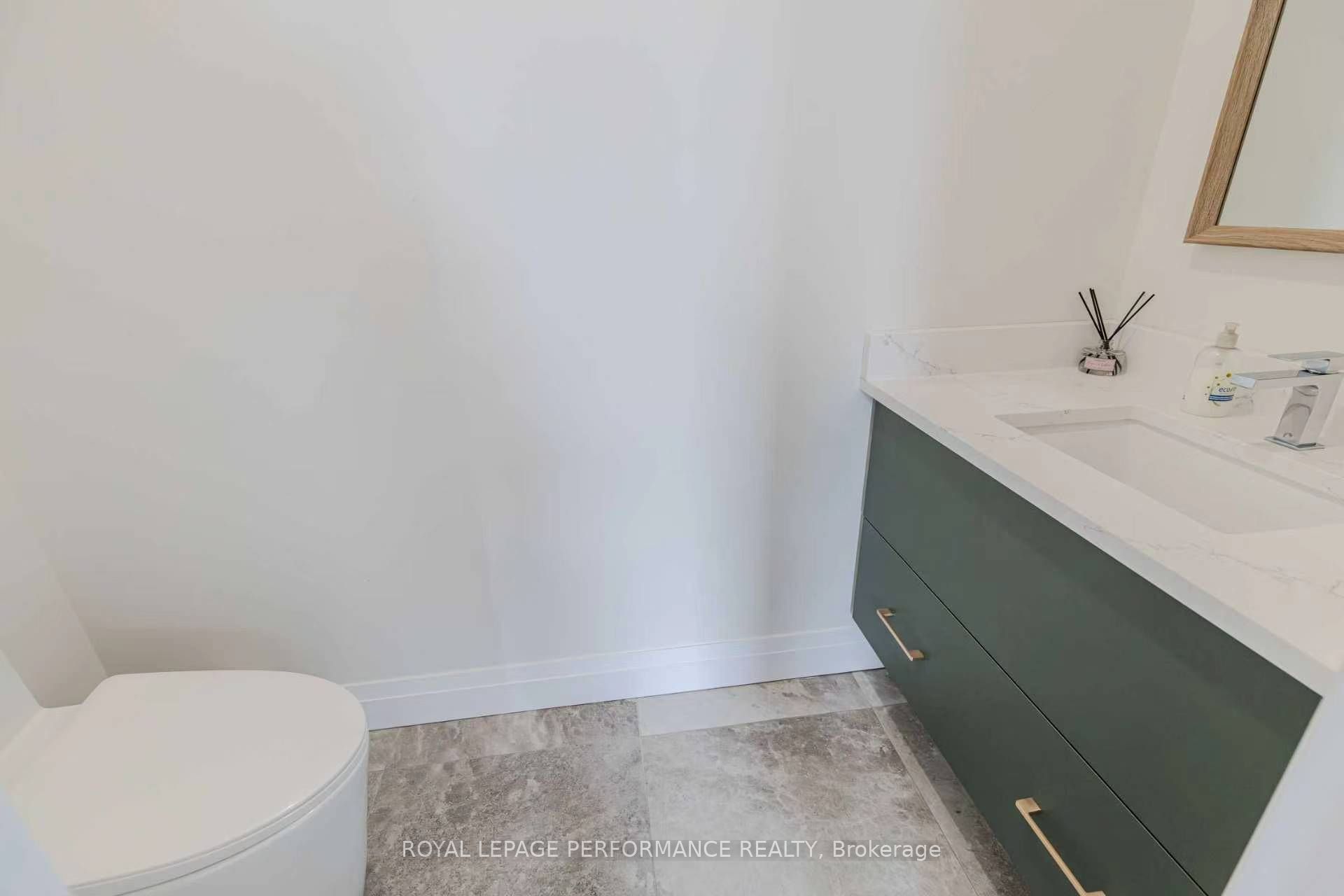 Unit Unit B - 819 AARON Avenue, Ottawa 5
