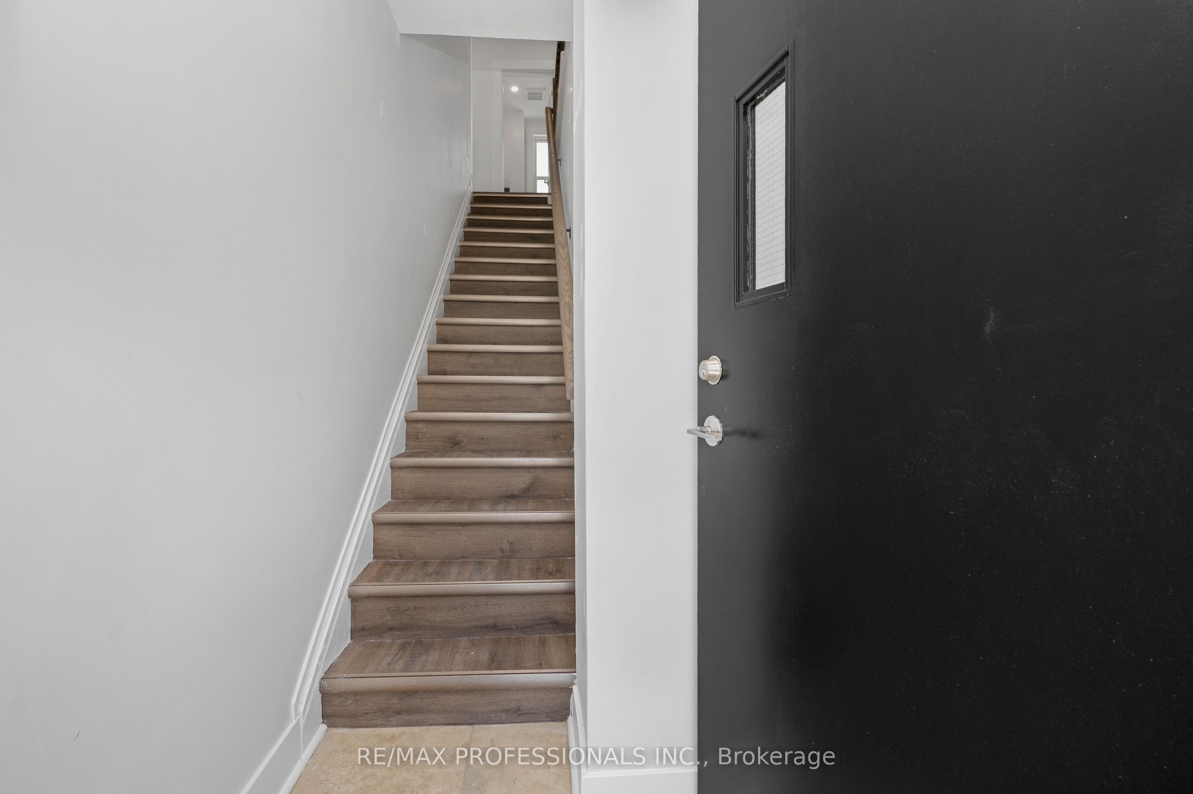 Unit 2 - 388 Wilson Street, Hamilton 4