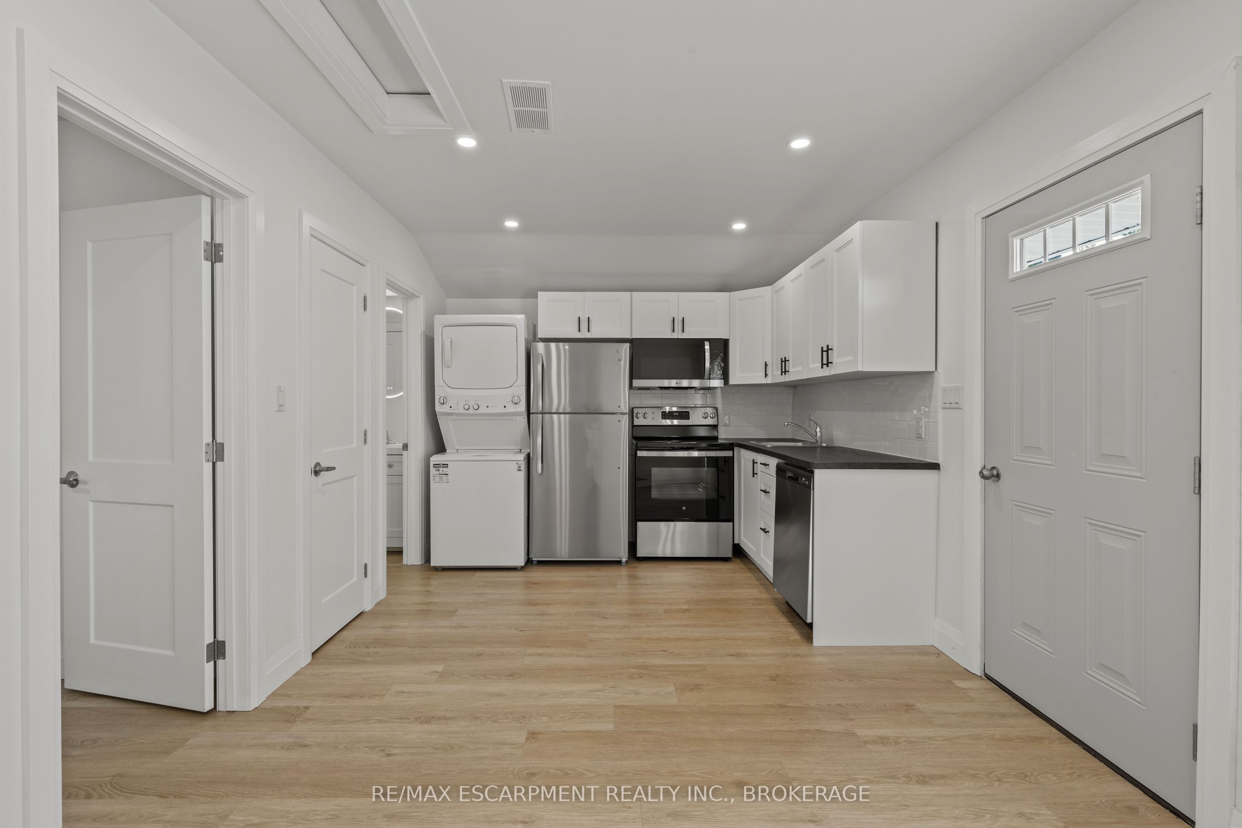 Unit Unit 2 - 362 Gatfield Avenue, Welland 4
