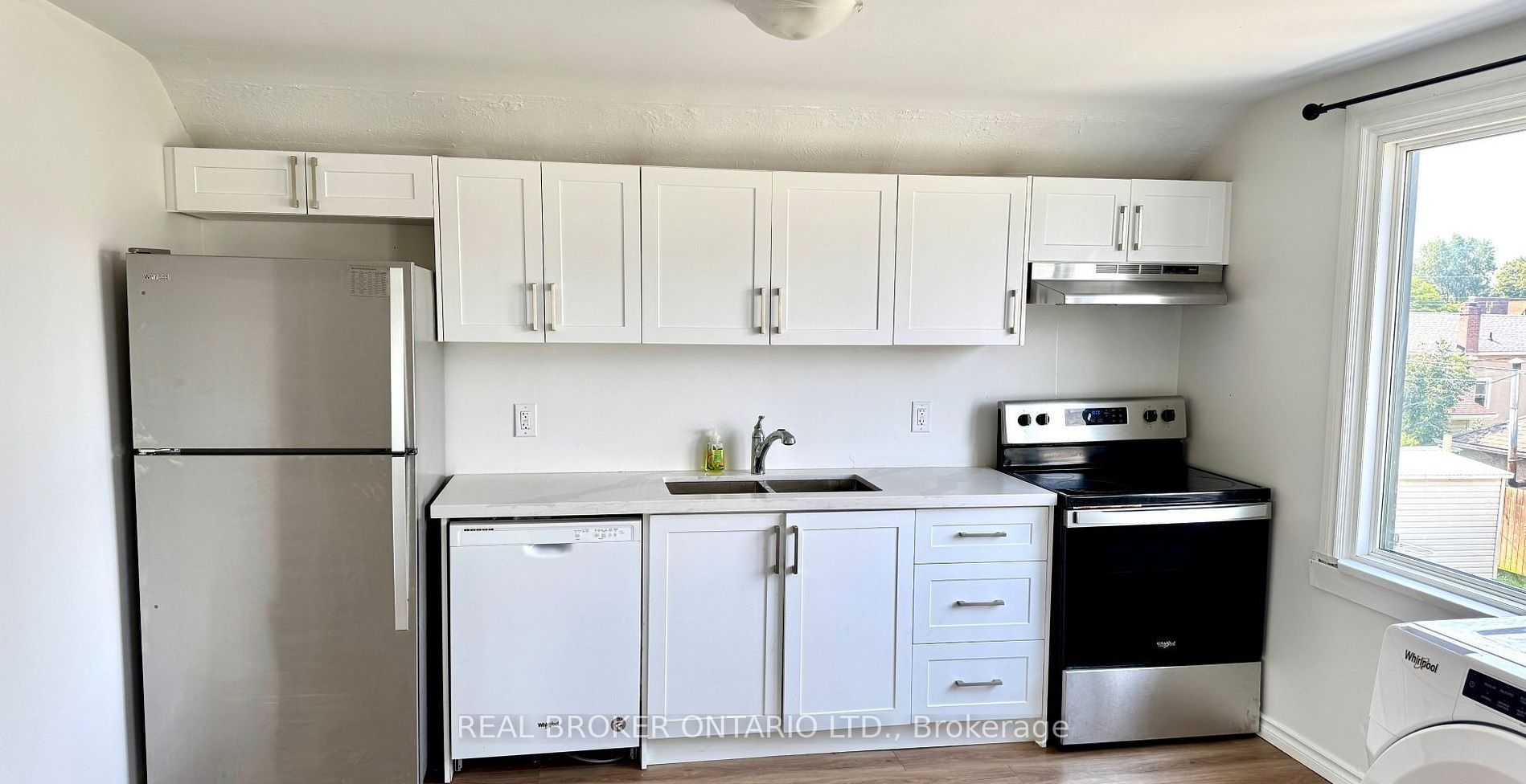 Unit Upper - 301 Wallace Ave Avenue S, Welland 3