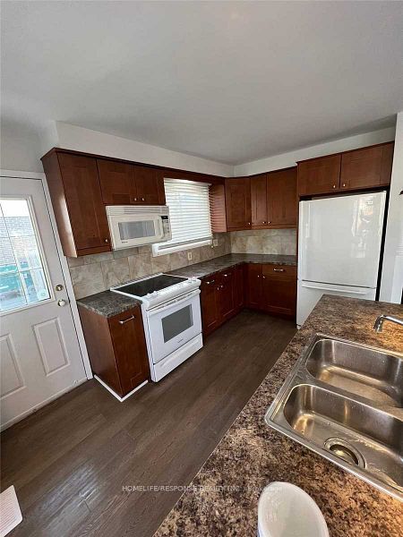 Unit UPPER - 7 BELLEAU Street, Stoney Creek 5