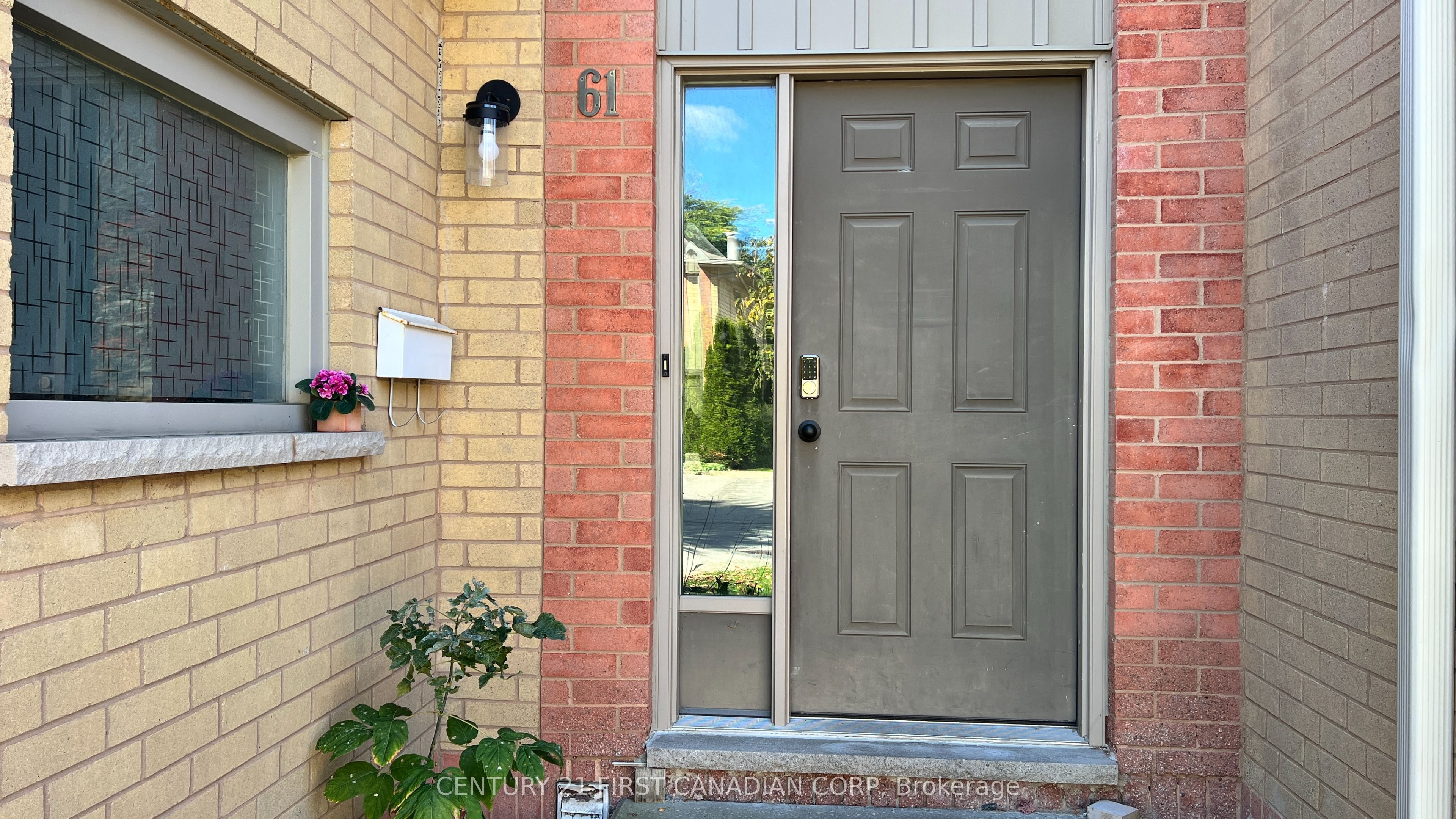 Unit 61 - 1199 HAMILTON Road, London 2