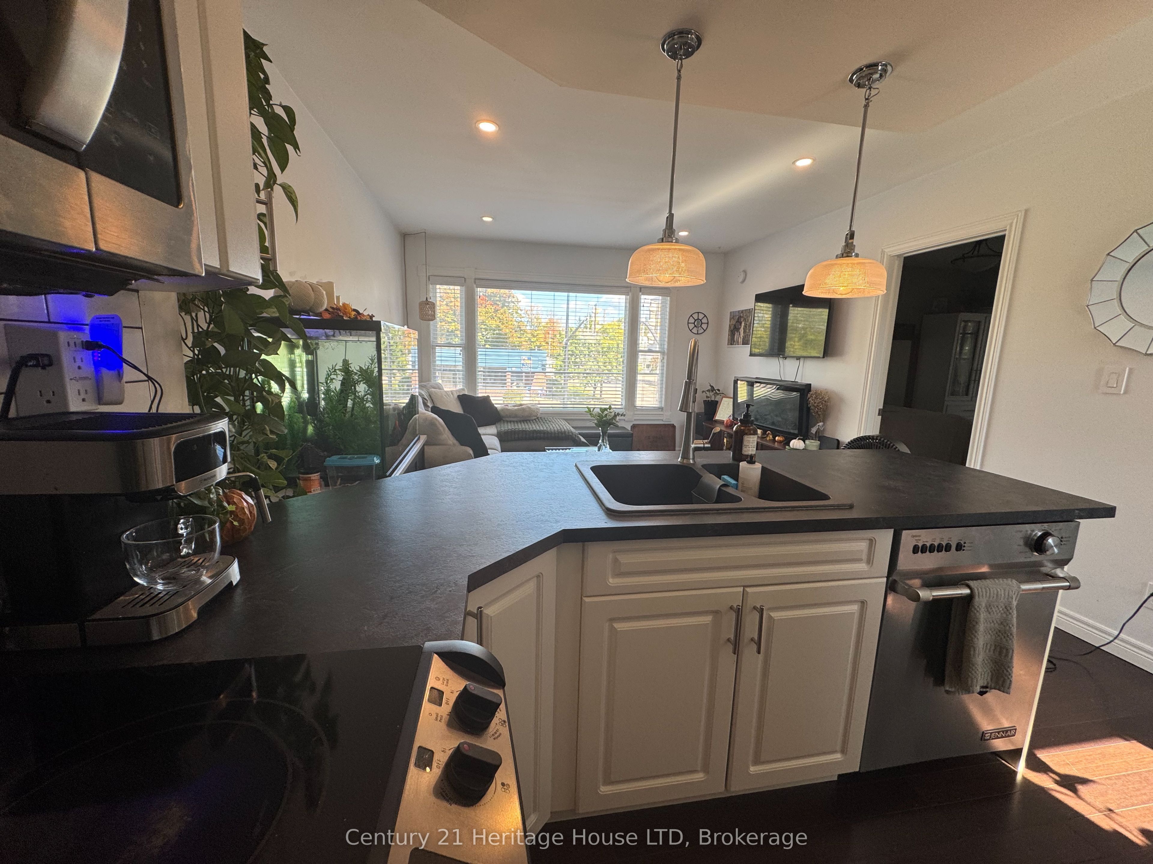 Unit Upper - 371 Ridge Road N, Fort Erie 3