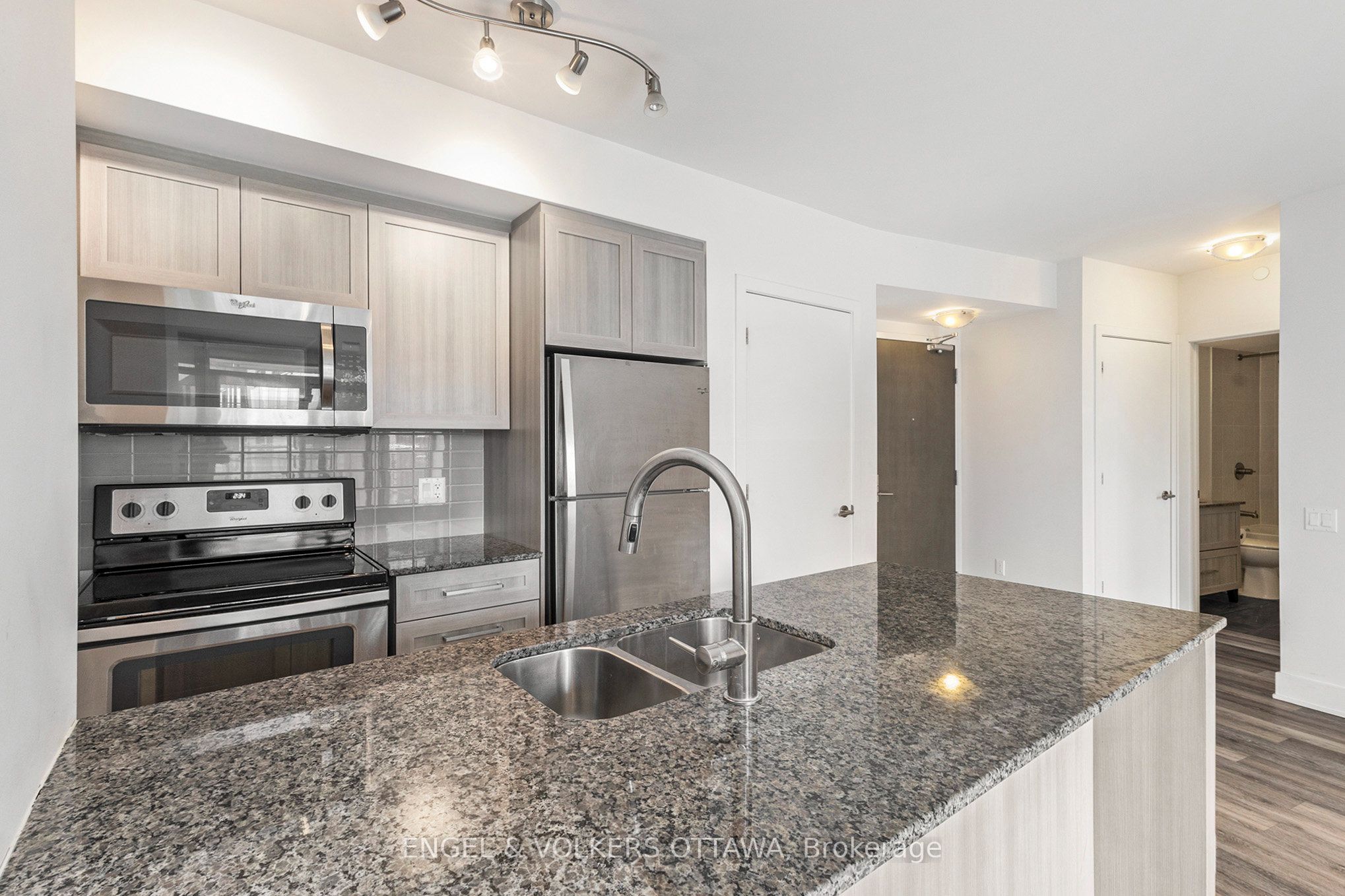 Unit 516 - 411 Mackay Street, Ottawa 4