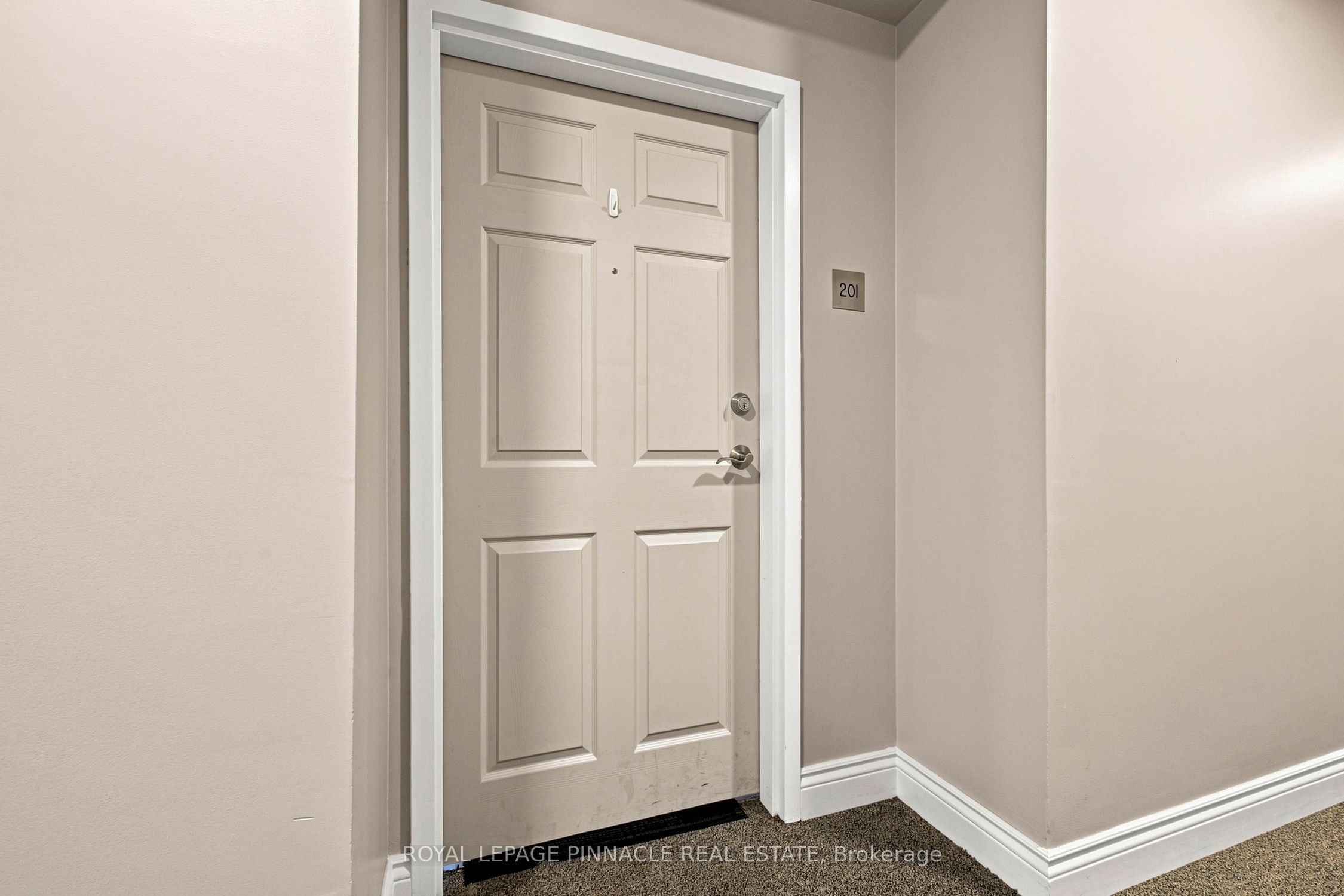 Unit 201 - 2 Colonial Drive, Guelph 3
