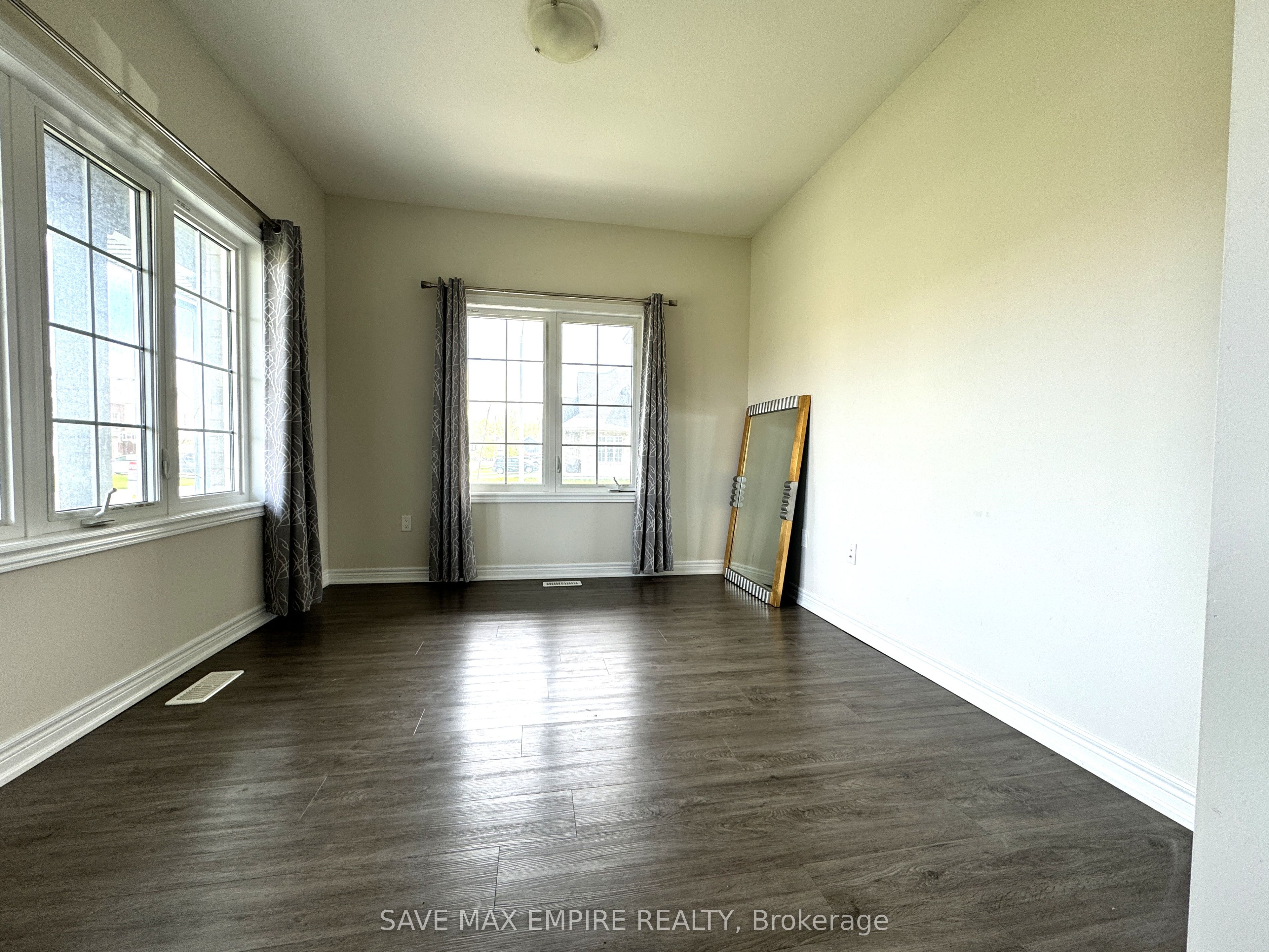 6313 Dores Dr, Niagara Falls, Ontario L2G0H1 For Sale HouseSigma